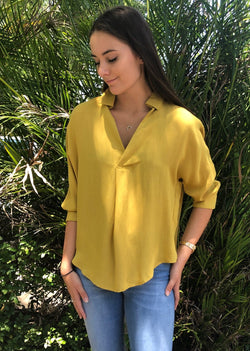 Worthier 3/4 Sleeve Collared Top